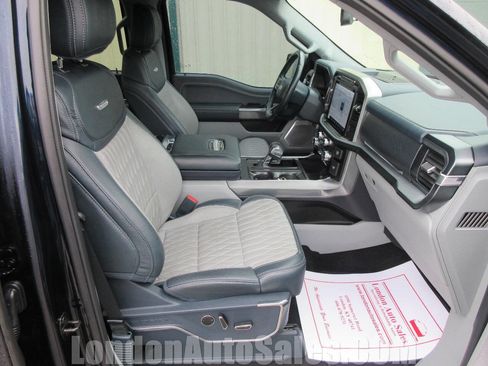 Used 2023 Ford F150 Limited image 15