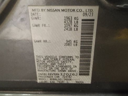 Used 2024 Nissan Altima 2.5 S FWD image 33