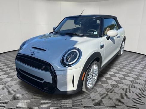 Certified 2024 MINI Cooper S image 4