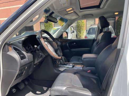 Used 2017 INFINITI QX80 2WD image 4