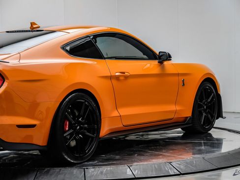 Used 2021 Ford Mustang Shelby GT500 w/ Technology Package image 19