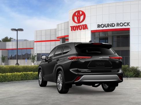 New 2026 Toyota Highlander Platinum image 7