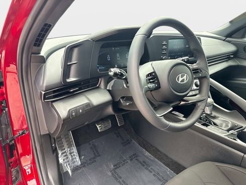 Used 2026 Hyundai Elantra SEL Sport Premium w/ Cargo Package FWD image 17