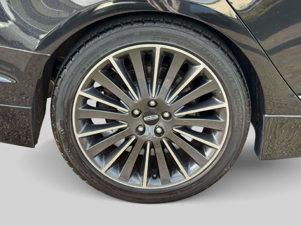 Used 2014 Lincoln MKZ FWD image 6