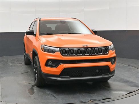 New 2026 Jeep Compass Latitude image 10