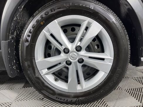 Used 2024 Nissan Kicks S image 14