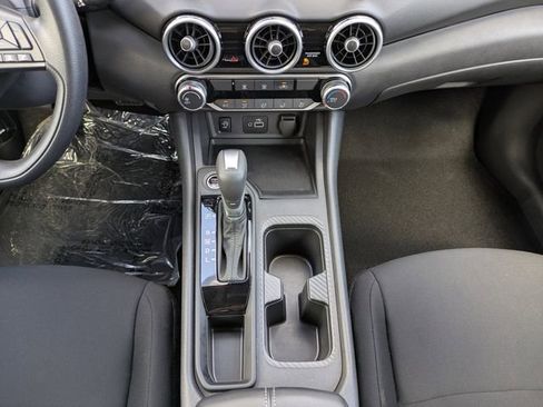 Used 2025 Nissan Sentra S image 18