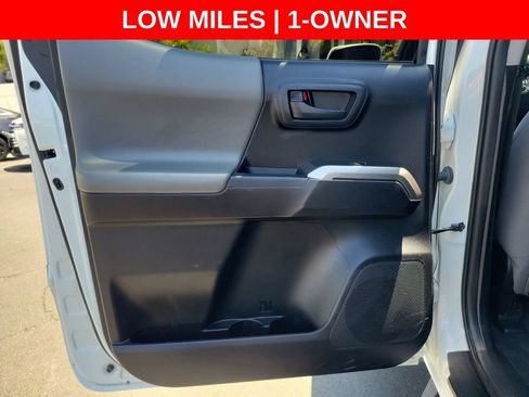Used 2021 Toyota Tacoma SR5 RWD image 14