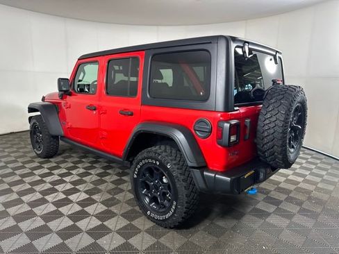 Used 2023 Jeep Wrangler Unlimited w/ Cold Weather Group image 5