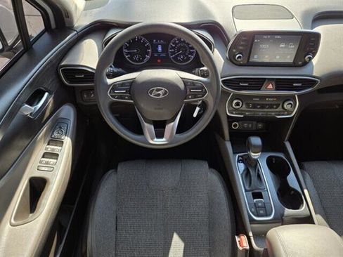 Used 2019 Hyundai Santa Fe SE image 8