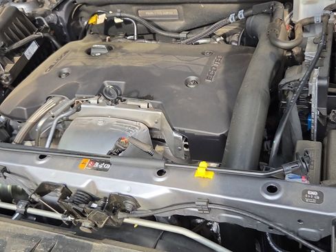 Used 2019 GMC Terrain Denali w/ Advanced Safety Package AWD/4WD image 10