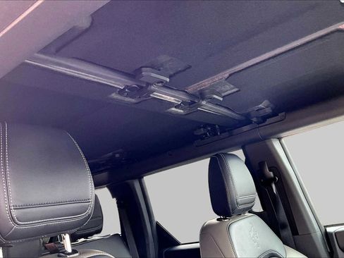 Used 2025 Ford Bronco Outer Banks AWD/4WD image 14