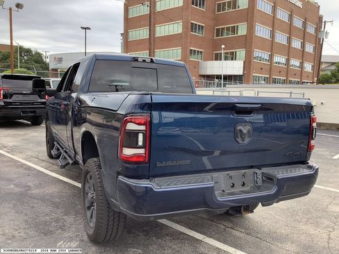 Used 2024 RAM 2500 Laramie w/ Night Edition AWD/4WD image 5