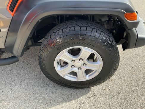 Used 2022 Jeep Wrangler Unlimited Sport image 20