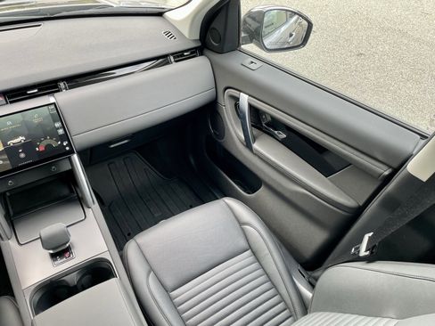Certified 2024 Land Rover Discovery Sport S image 18