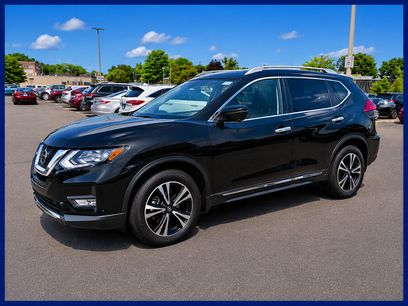 Used 2017 Nissan Rogue SL