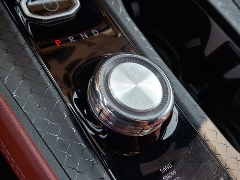 Used 2025 Jeep Wagoneer S Launch Edition AWD/4WD image 15
