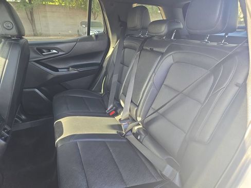 Used 2026 Chevrolet Equinox LT w/ Convenience Package II FWD image 14