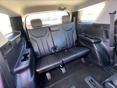 Used 2024 Hyundai Palisade SEL FWD image 27