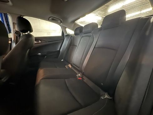 Used 2018 Honda Civic EX-T image 12