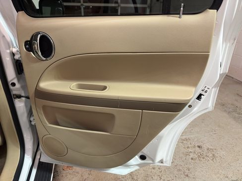 Used 2007 Chevrolet HHR LT w/ LT Preferred Equipment Group image 25