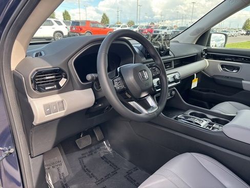 New 2025 Honda Pilot EX-L image 14