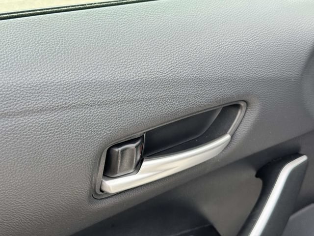 Used 2025 Toyota Corolla SE FWD image 25
