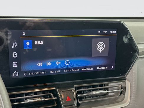 Used 2025 Chevrolet TrailBlazer LT FWD image 19