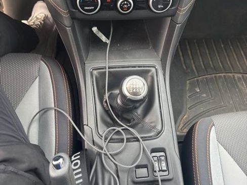 Used 2023 Subaru Crosstrek 2.0i Premium image 14