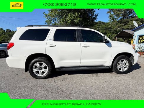 Used 2013 Toyota Sequoia SR5 w/ Premium Pkg AWD/4WD image 9
