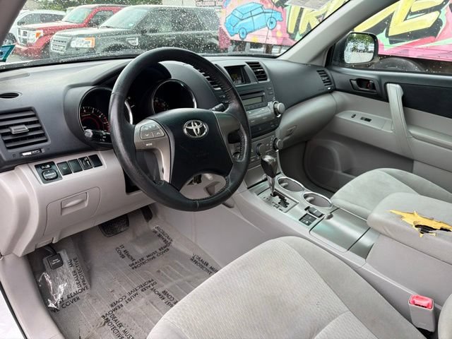 Used 2010 Toyota Highlander 4WD image 9