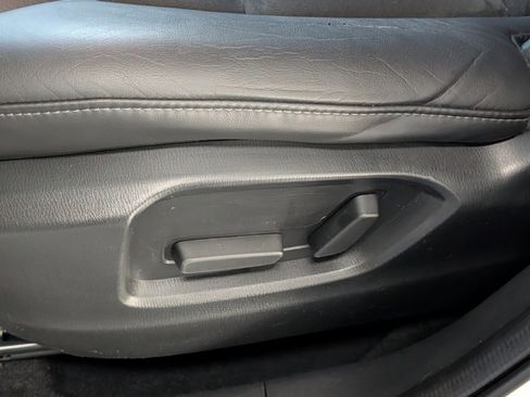 Used 2018 MAZDA CX-5 Touring w/ Preferred Equipment Package image 11