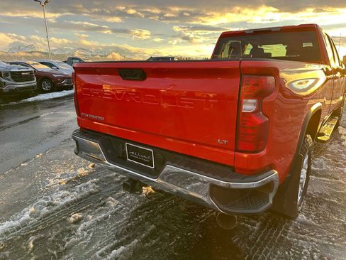 Used 2021 Chevrolet Silverado 3500 LT w/ Fleet Comfort Package image 13