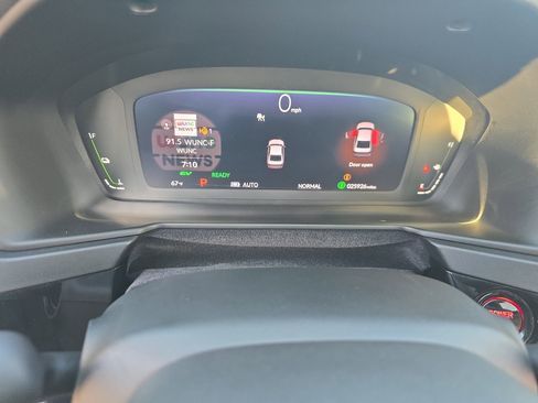 Used 2024 Honda Accord Touring image 17