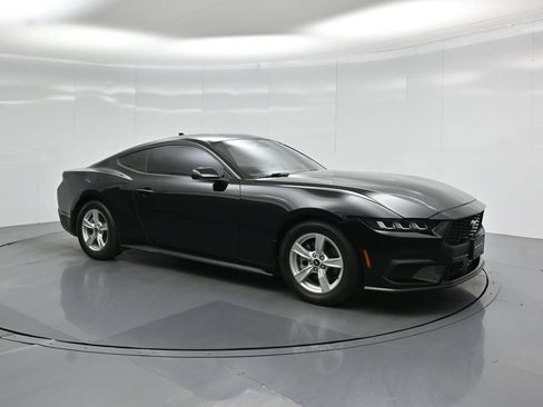 Used 2024 Ford Mustang Coupe RWD image 16