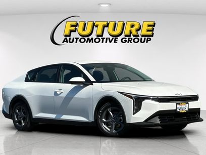 Certified 2025 Kia K4