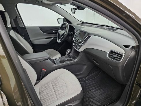 Used 2024 Chevrolet Equinox LT FWD image 25