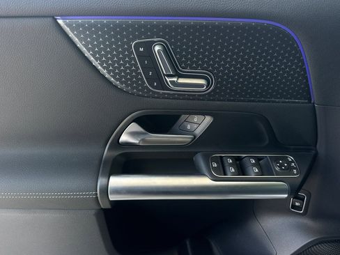 New 2025 Mercedes-Benz GLA 250 image 21