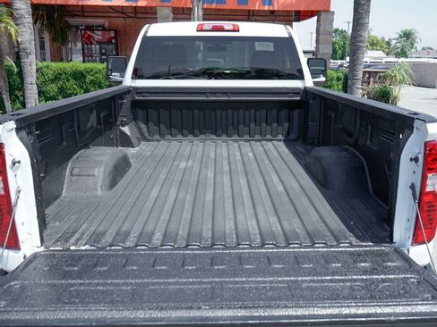 Used 2022 Chevrolet Silverado 2500 LT w/ Convenience Package AWD/4WD image 8