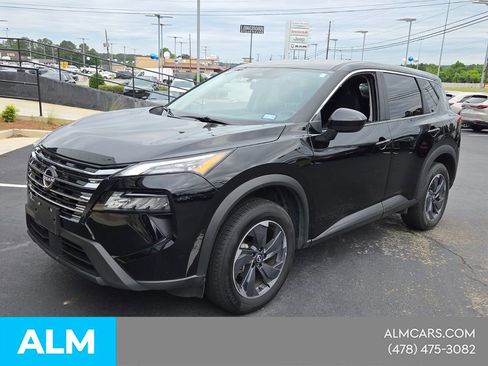 Used 2025 Nissan Rogue SV FWD image 4
