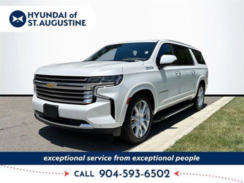 Used 2024 Chevrolet Suburban High Country w/ Advanced Technology Package AWD/4WD image 1