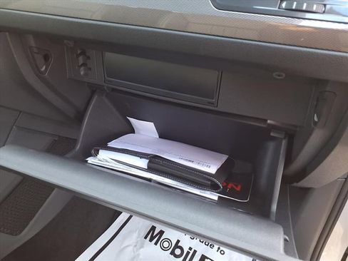 Used 2023 Volkswagen Tiguan SE R-Line image 97