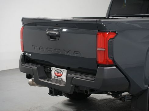 Certified 2025 Toyota Tacoma SR image 9