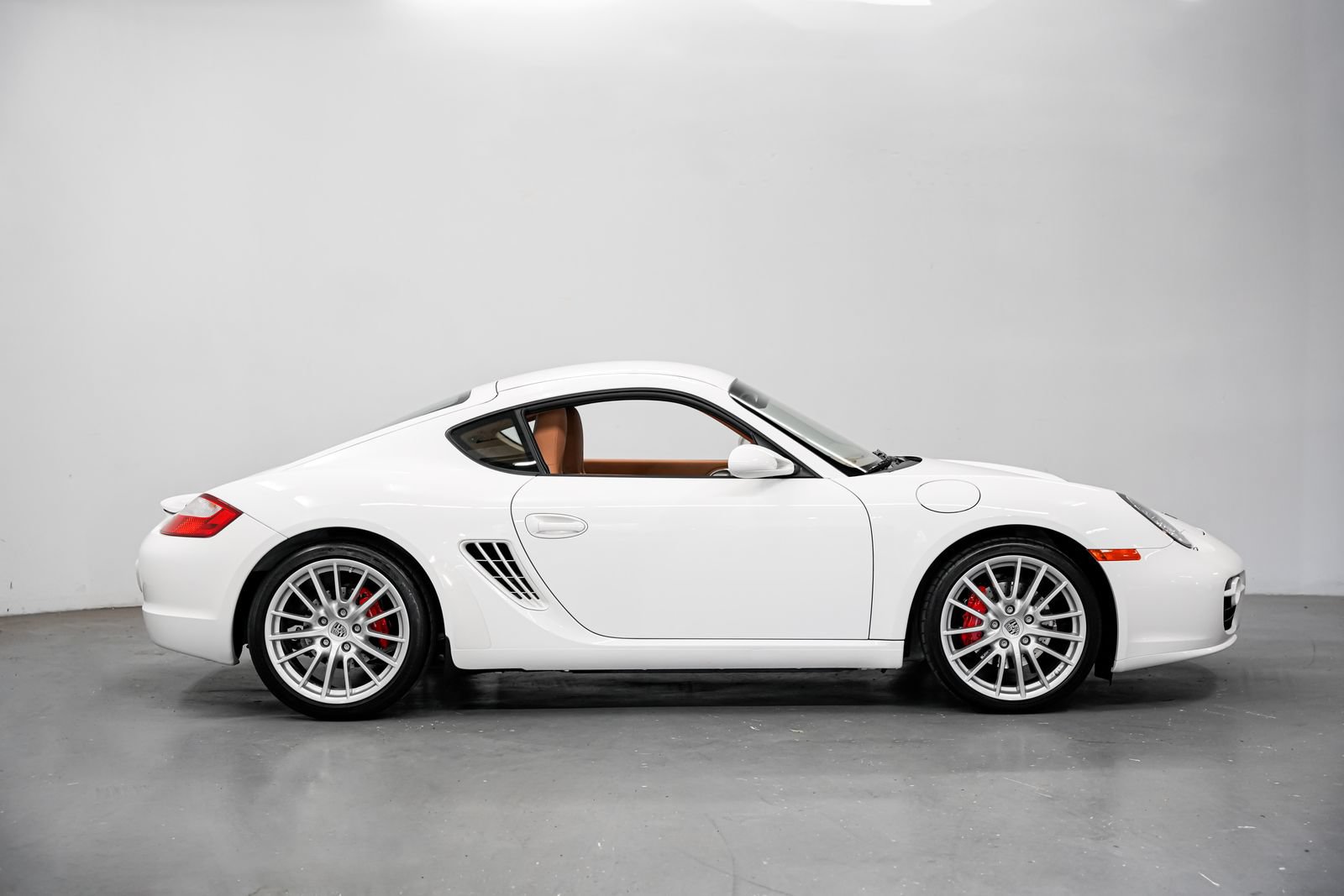 Used 2008 Porsche Cayman S RWD image 2