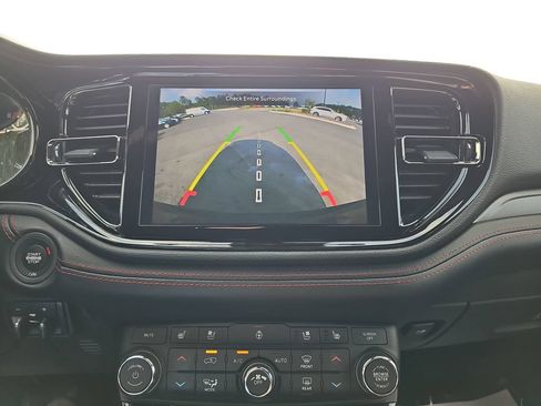 Used 2024 Dodge Durango GT AWD/4WD image 23
