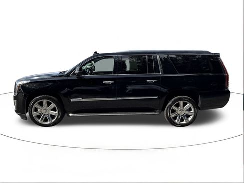 Used 2019 Cadillac Escalade ESV Luxury image 6