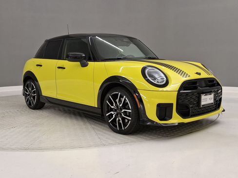 Certified 2025 MINI Cooper S FWD image 5