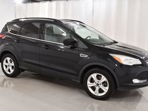 Used 2016 Ford Escape SE w/ Equipment Group 201A AWD/4WD image 5