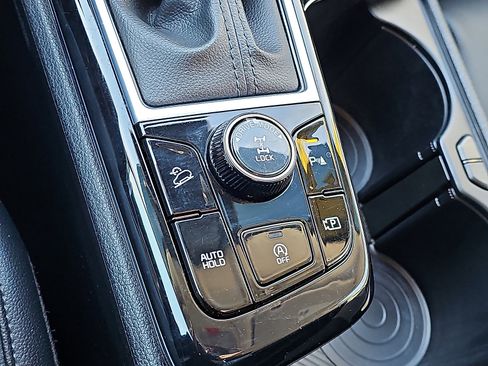 Used 2023 Kia Sportage EX image 24