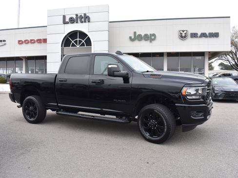 Used 2024 RAM 2500 Big Horn w/ Night Edition image 10